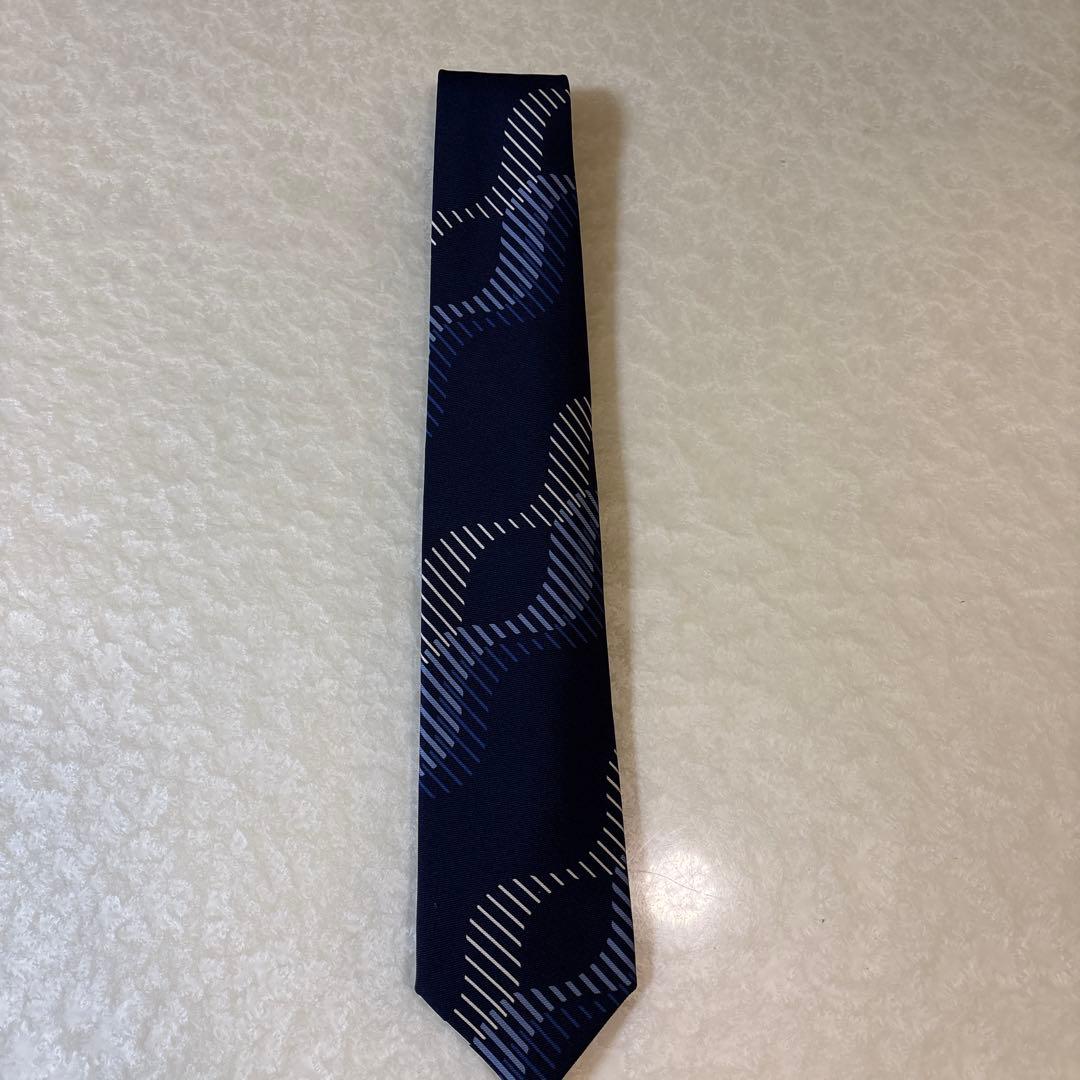 25年　新作Holiday&Brownホリデー&ブラウン　ネクタイ