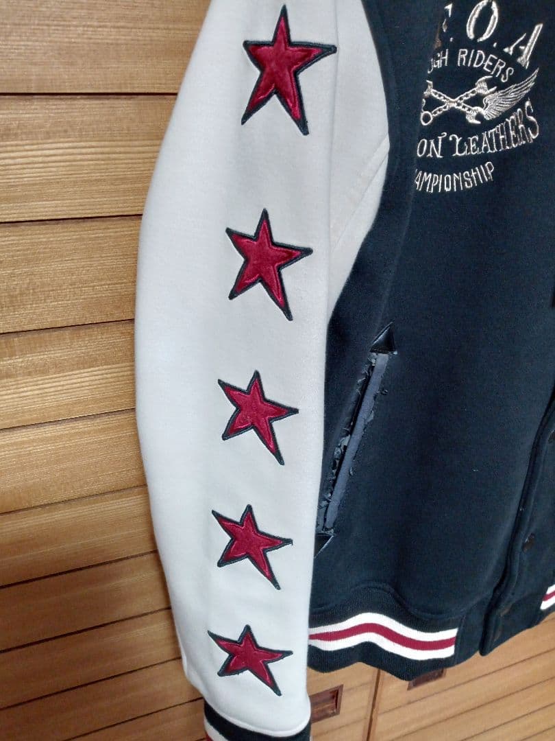 VANSON ✕ TFOA 武装戦線 デスラビット スタジャン アウター