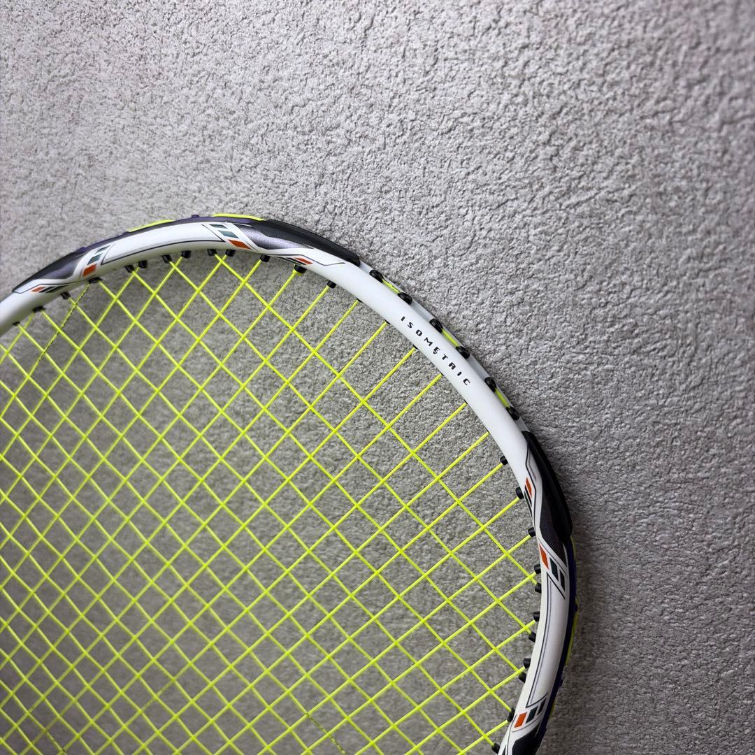 【極美品】YONEX VOLTRIC70 e-tune 3UG5廃盤②