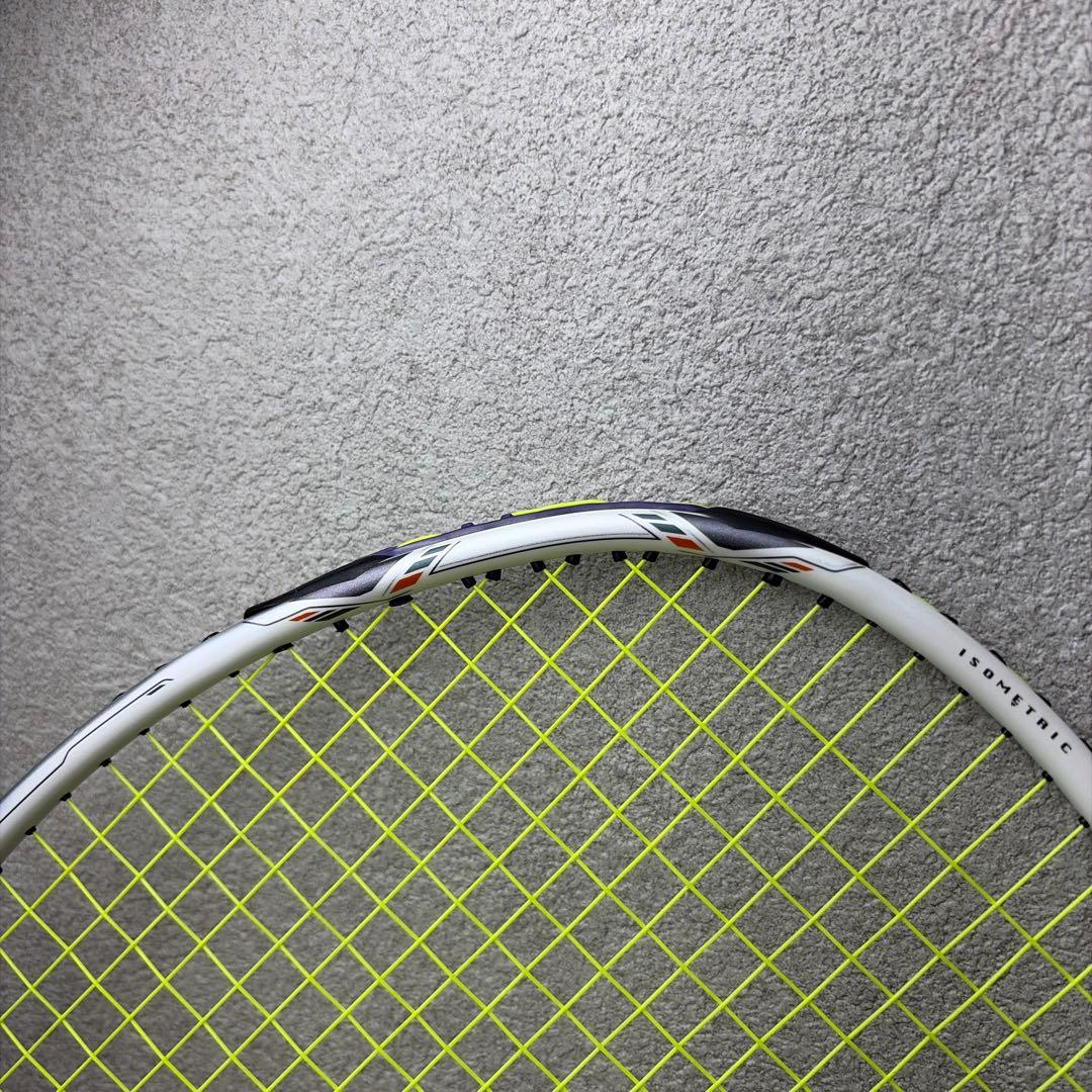【極美品】YONEX VOLTRIC70 e-tune 3UG5廃盤②