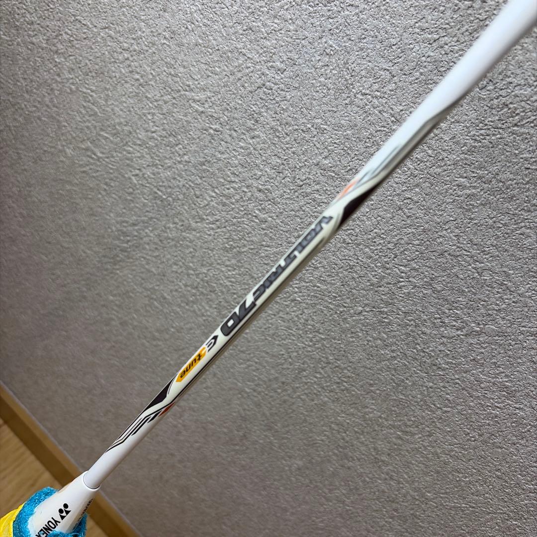 【極美品】YONEX VOLTRIC70 e-tune 3UG5廃盤②
