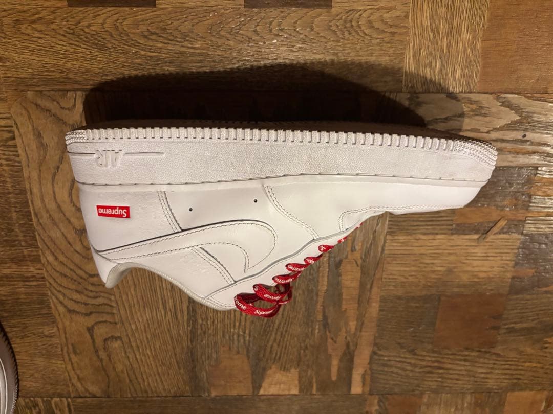 バルマンさん専用Nike Air Force 1 Supreme ホワイト