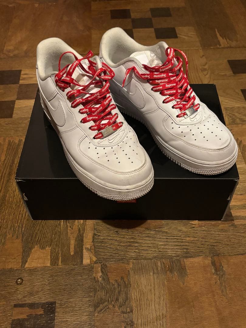 バルマンさん専用Nike Air Force 1 Supreme ホワイト