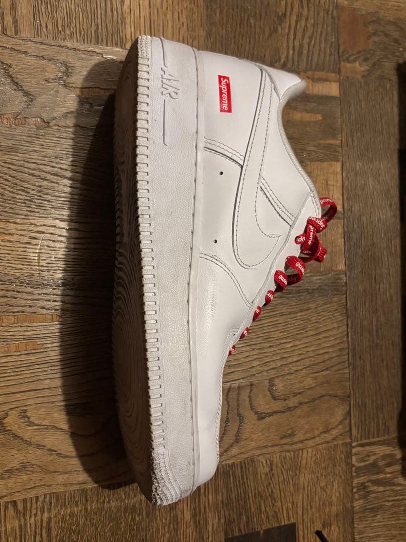 バルマンさん専用Nike Air Force 1 Supreme ホワイト