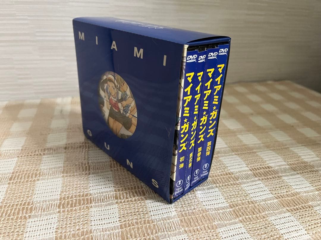 マイアミ・ガンズ　初回全4巻セット DVD