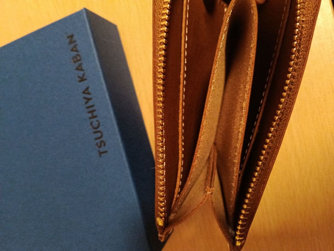 土屋鞄　ディアリオ ハンディLファスナー　カーキ