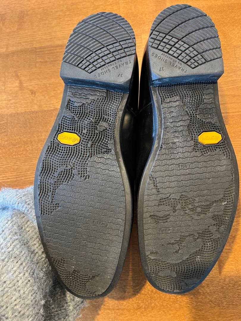 トラベルシューズバイショセレザー フラット スリッポンシューズ