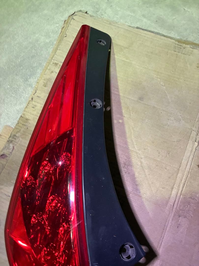 z33 中期 後期 テールランプ テールライト ピン全折れ