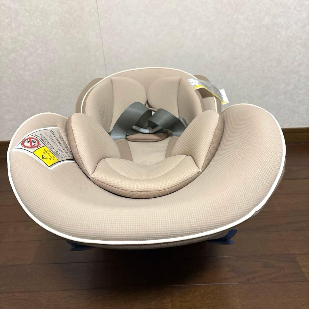 【良品】combi コッコロ ヘーゼルナッツ 新生児OK