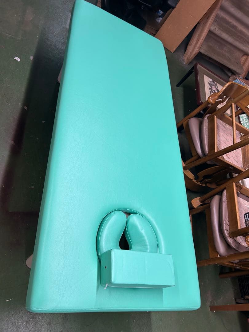 施術用ベッド（タカダ）