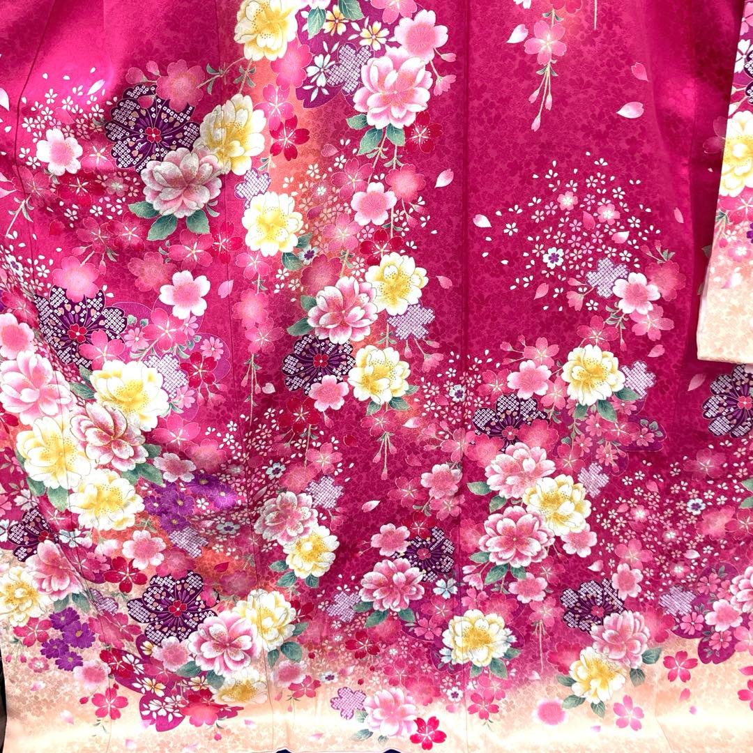 ☆中古品☆振袖　単品　正絹　ピンク系花模様Ｂ級品ヤケ・汚れ有り振袖