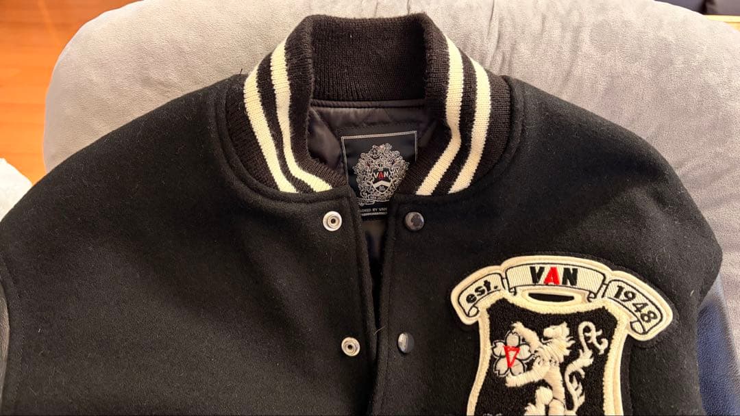 VAN スタジャン ブラック レザー