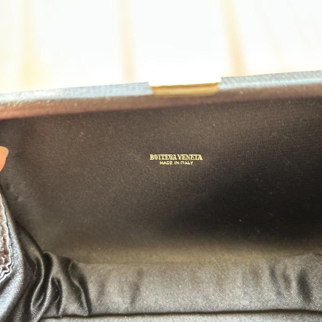 Bottega Venetaブラック 編み込みレザー クラッチバッグ