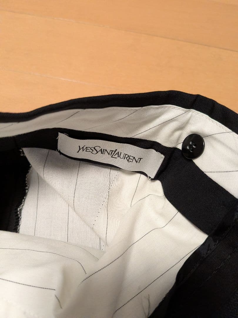 サン・ローラン　パンツ　エディ・スリマン　ブラック　タグ付き新品　スイス製