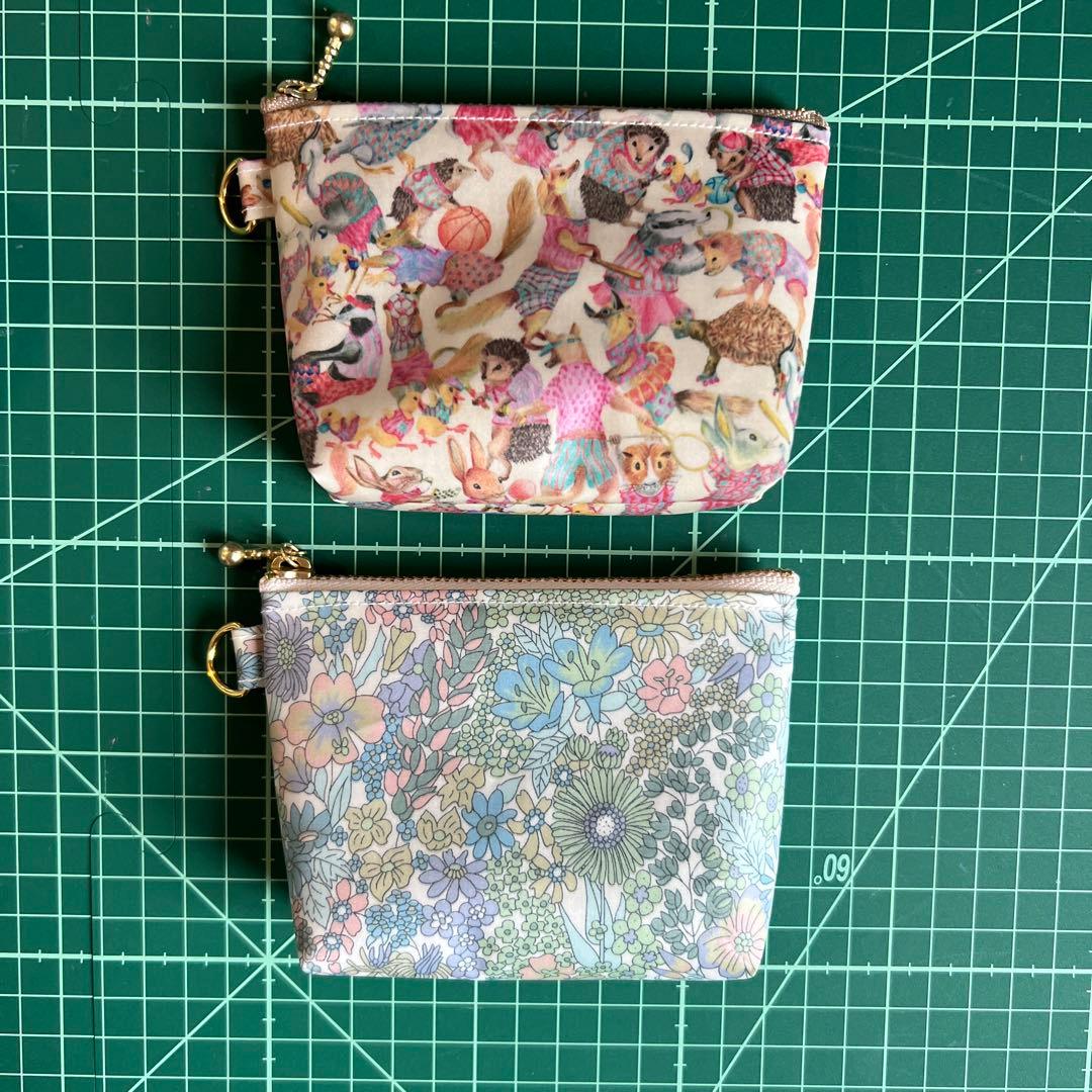 専用ページ　リバティラミネート生地使用ポーチ