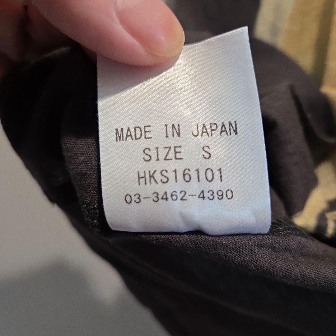 SHARE SPIRIT VネックTシャツ 黒