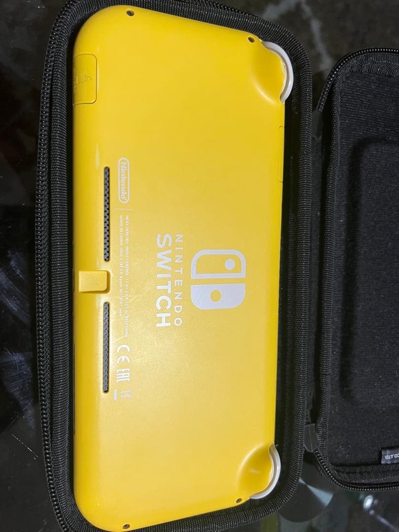 Nintendo Switch Lite イエロー 本体のみスティック破損