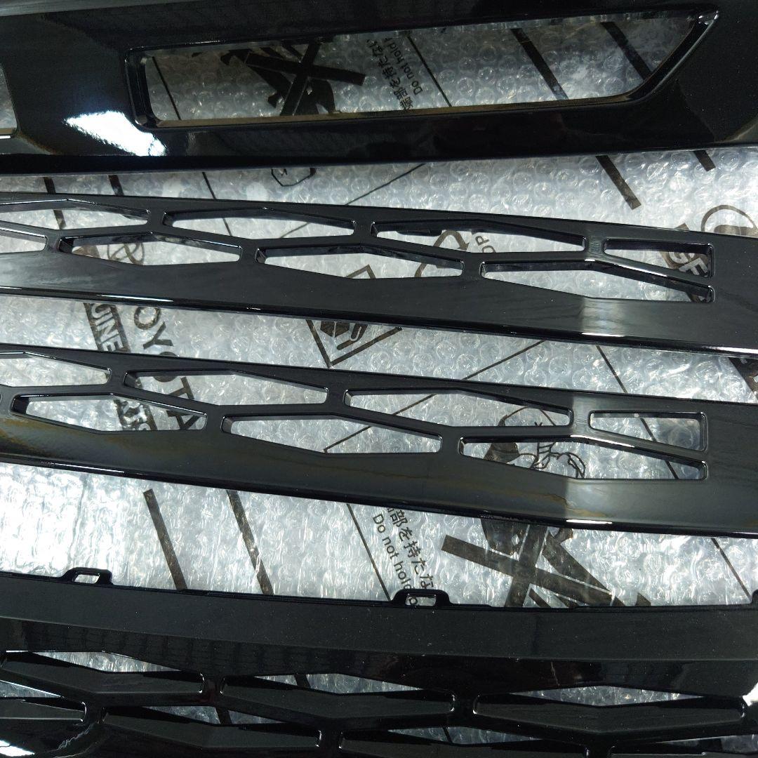 三菱デリカd5新型フロントグリルロアーバンパー