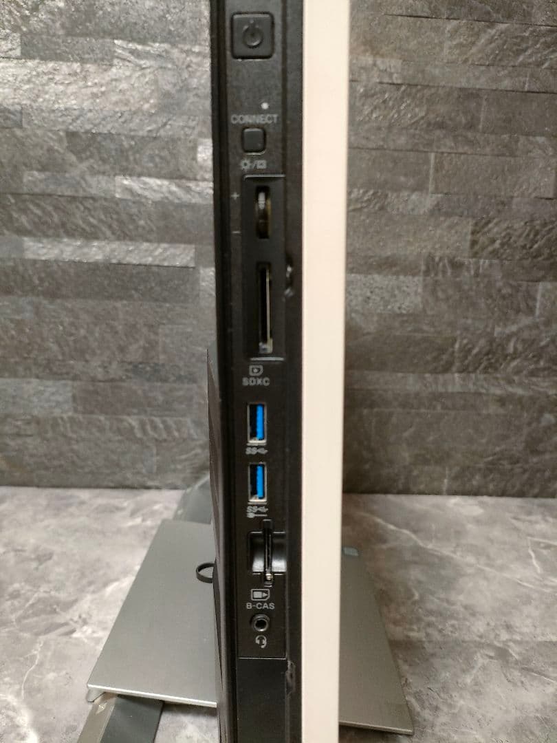 美品 NEC corei7 メモリ16GB 新品SSD480GB office