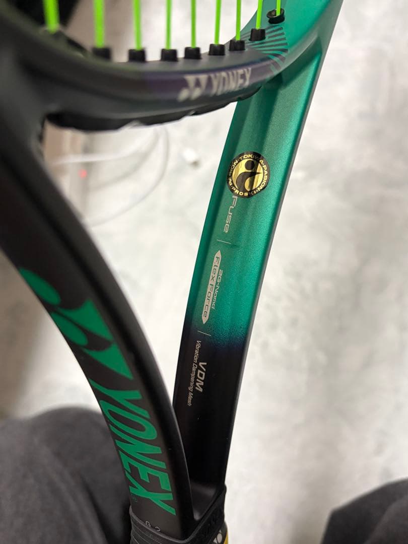 も*ま様 ヨネックス　テニスラケット　VCORE PRO 100