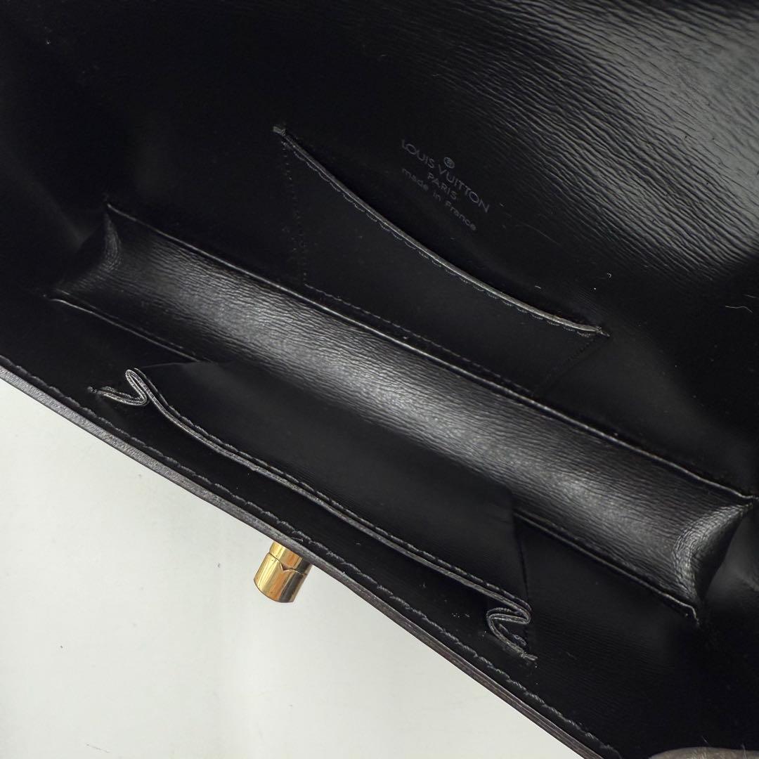 希少 ルイヴィトン エピ プレブール ショルダーバッグ 2WAY クラッチバッグ