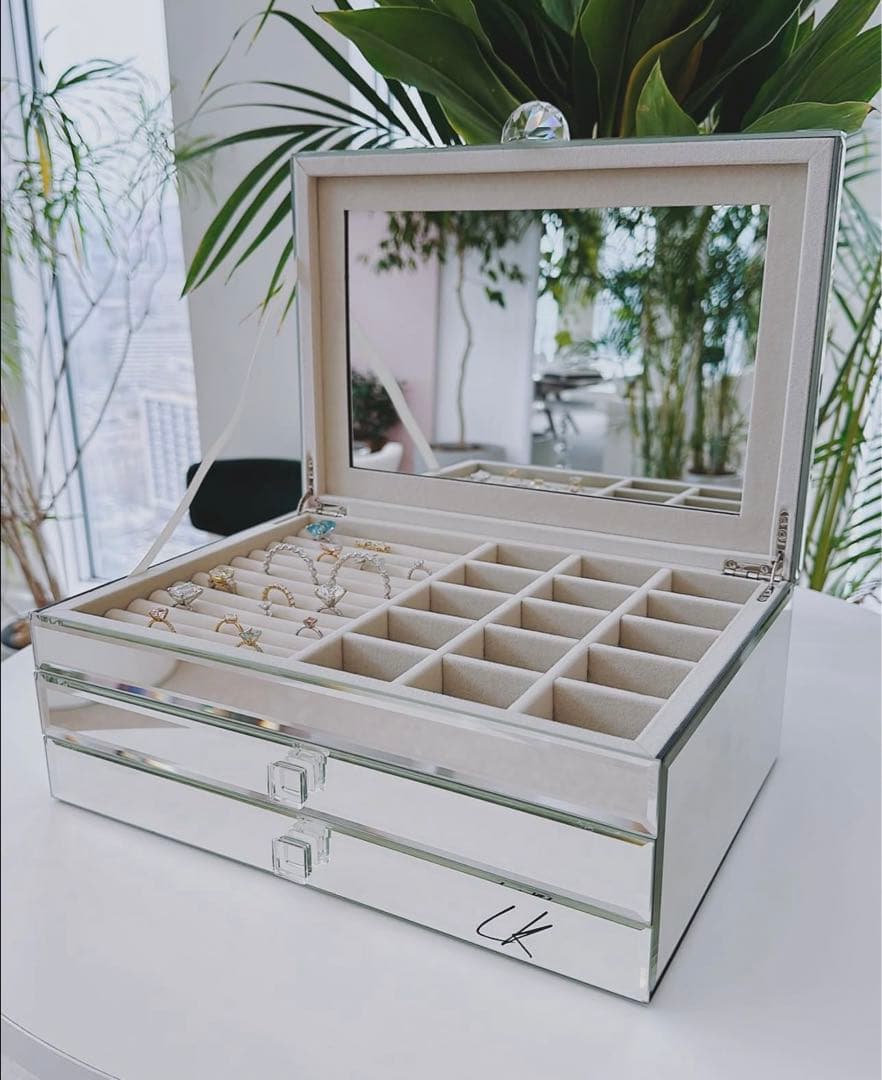 LKサロン ジュエリーＢＯＸ