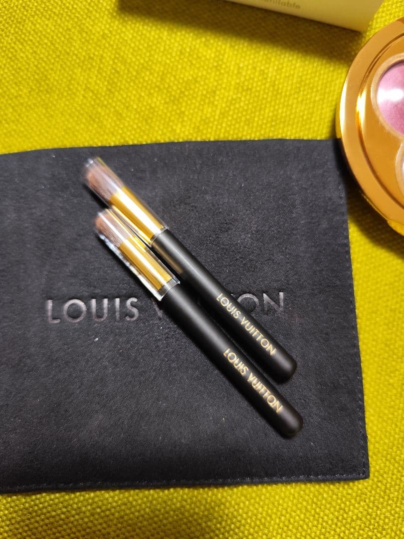 ルイヴィトン　アイシャドウ　LVオンブル23