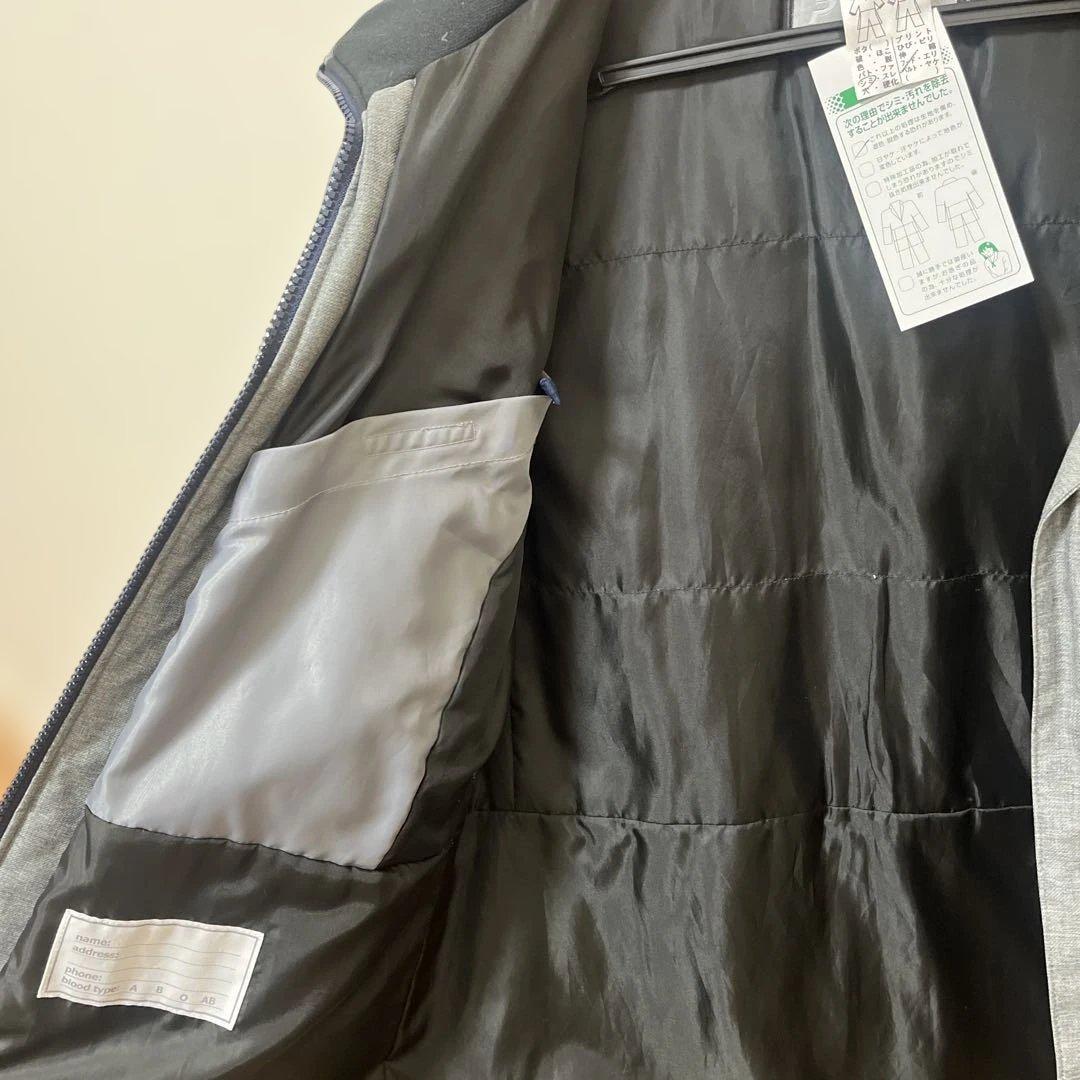 グレー フード付き スキーウェア 中綿入り　160