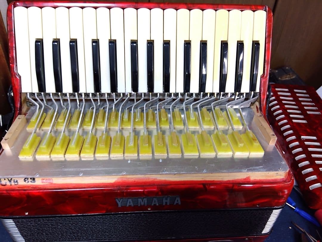 【音重視向け】Yamahaバスアコーディオン B-32C 32鍵 （簡易調律済）