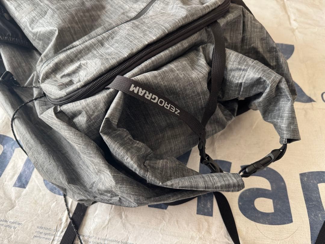 値下げしました！ZEROGRAM（ゼログラム） LOST CREEK UL 50