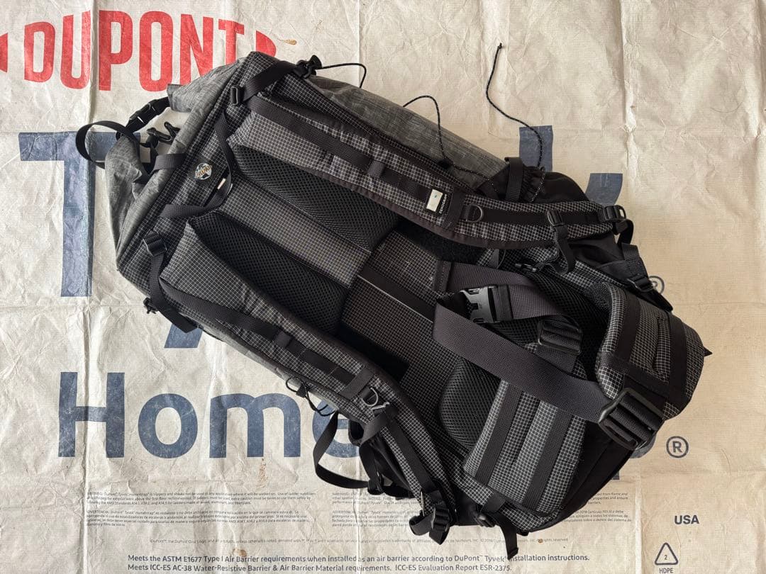 値下げしました！ZEROGRAM（ゼログラム） LOST CREEK UL 50