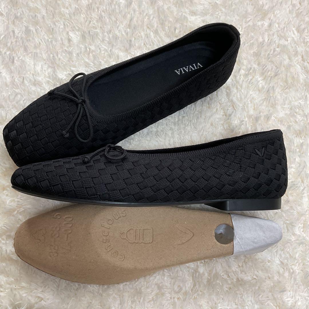 VIVALA ブラックフラットシューズ　24.5