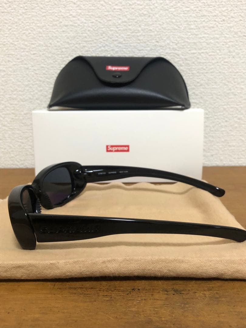 Supreme ブラック サングラス ケース付き