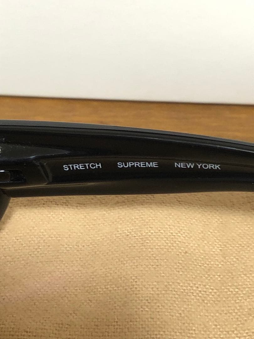 Supreme ブラック サングラス ケース付き