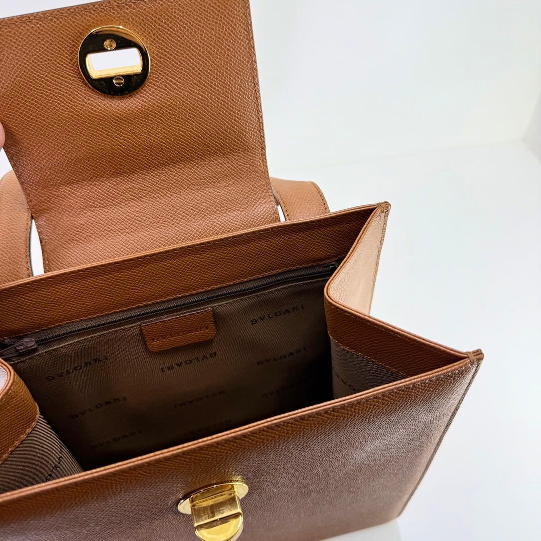 ブルガリ　BVLGARI レザー　ショルダーバッグ　ブラウン　225