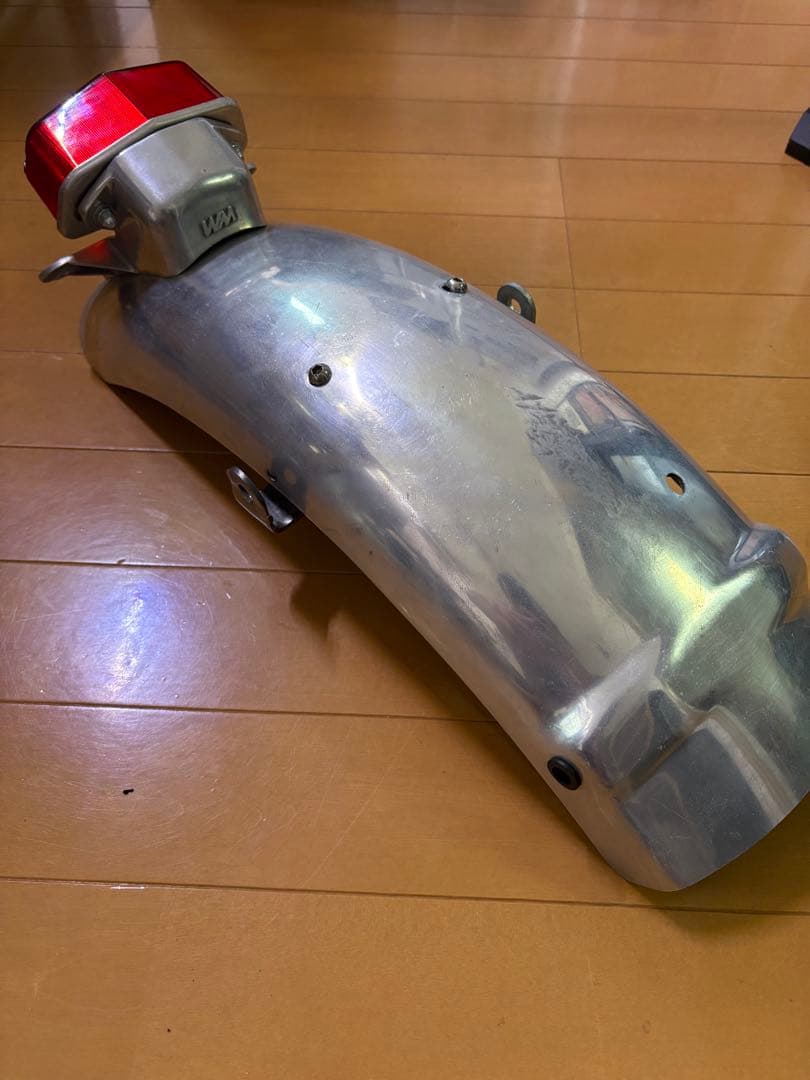 SR400 WM（ウェリントン）製？ リアフェンダー　ショート＆テールランプ