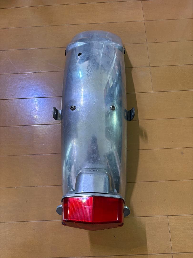 SR400 WM（ウェリントン）製？ リアフェンダー　ショート＆テールランプ