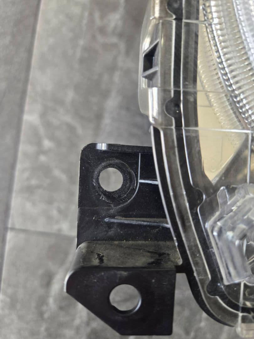 JW64W　スズキ　ジムニー　ヘッドライト