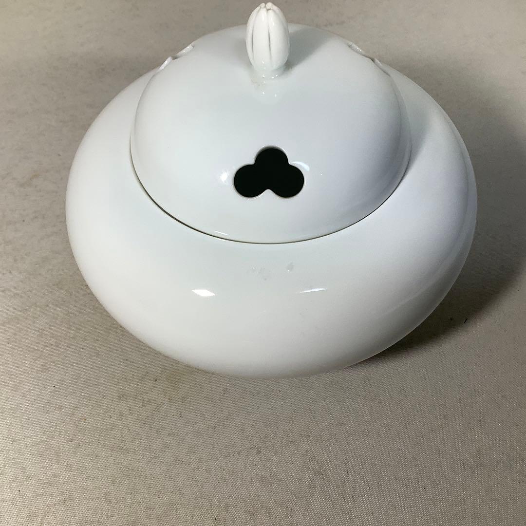 有田焼　白磁　香炉　井上萬二　現代作家