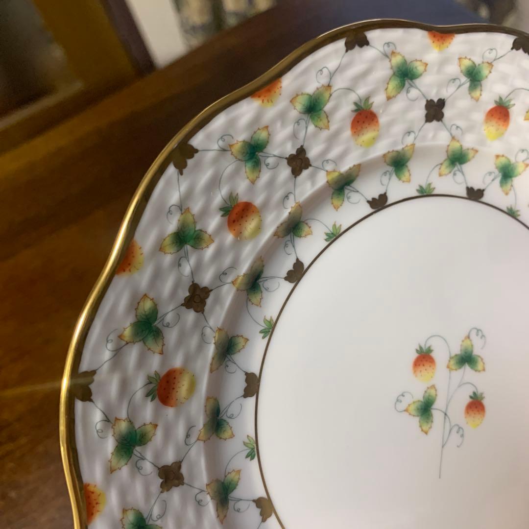 ヘレンドマスターペインターサイン入り①ストロベリーコンポジション19cmプレート