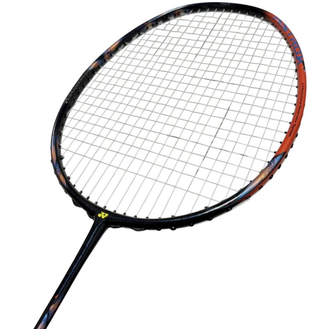 【美品】YONEX アストロクス77 PRO 4U G5 ラケット 11251