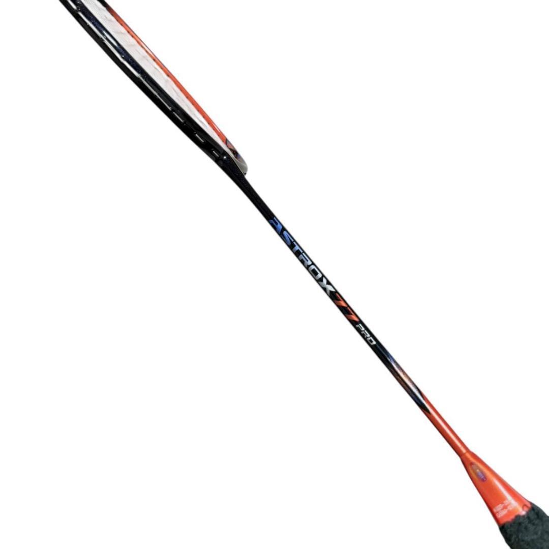 【美品】YONEX アストロクス77 PRO 4U G5 ラケット 11251