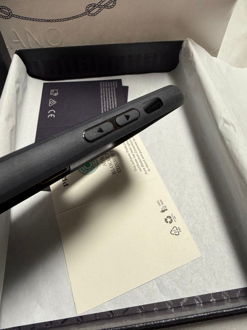 PRADA スマホケース ピンク スマホショルダー 14プロマックス