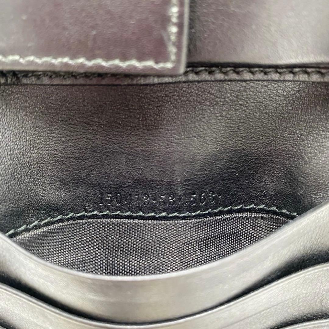 【美品✨️】GUCCI マイクロシマ 二つ折り財布 ブラック GG柄　レザー　黒