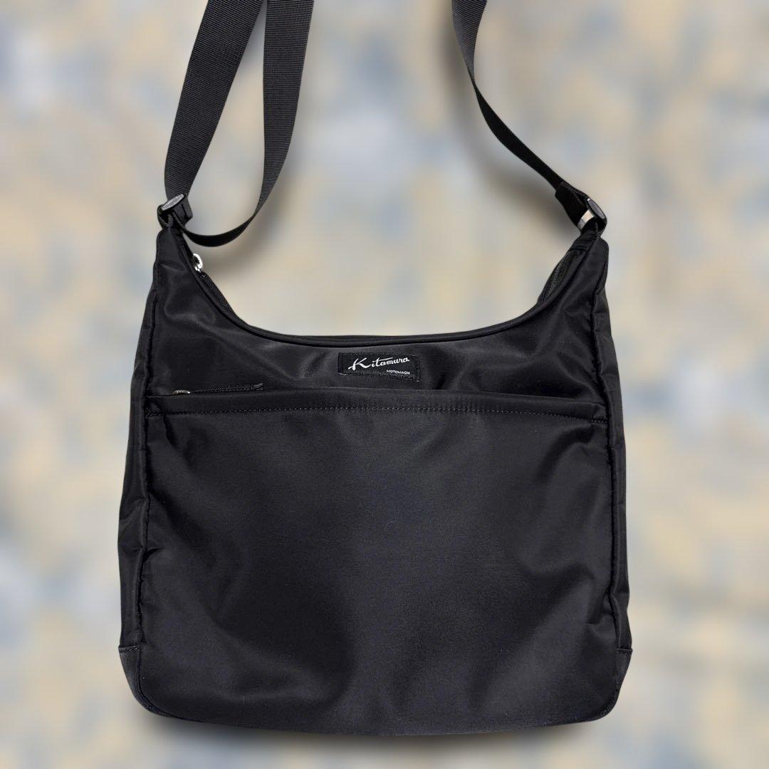 キタムラ　ナイロン　ショルダーバッグ　黒