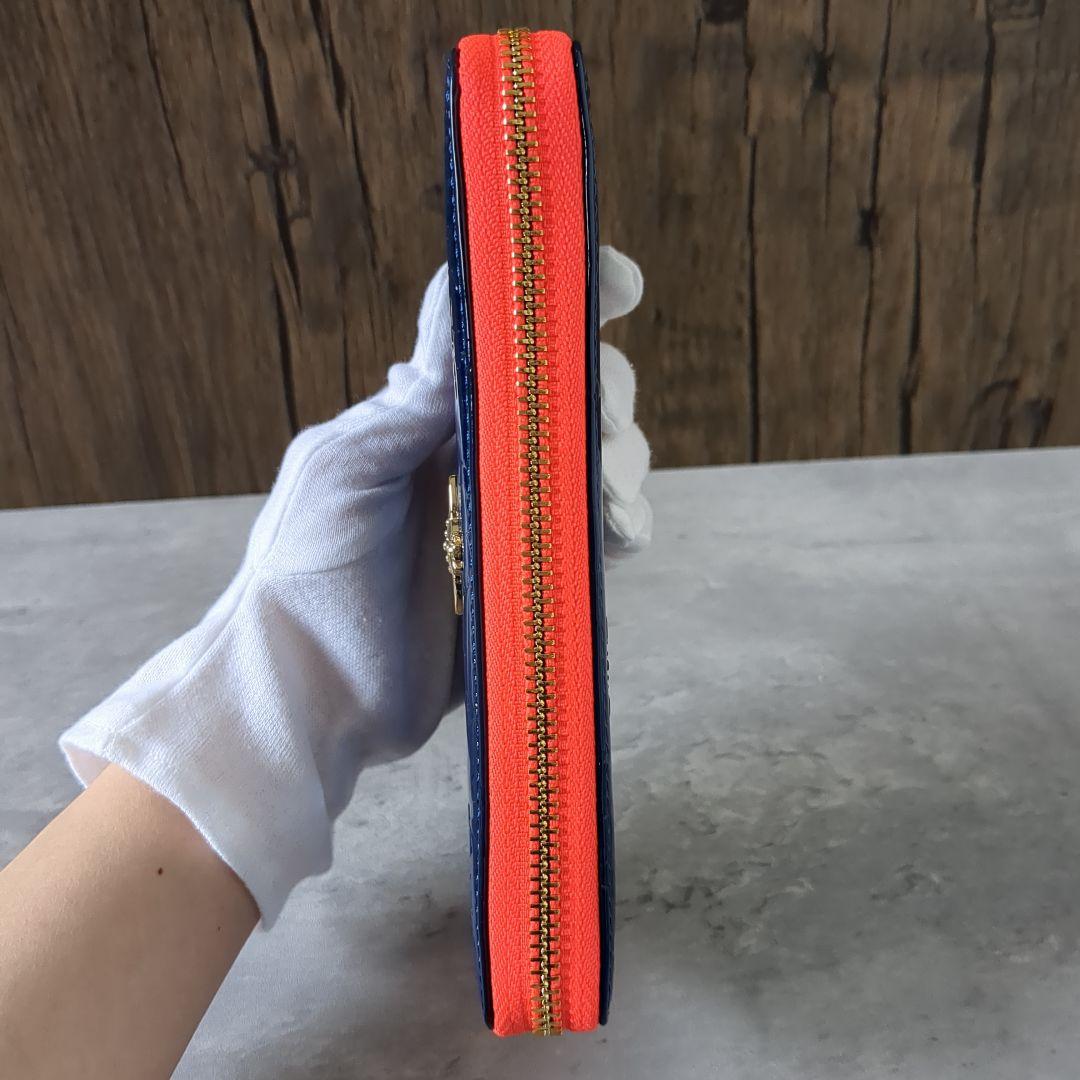 【新品訳あり】ヴィヴィアンウエストウッド　長財布　55VV355