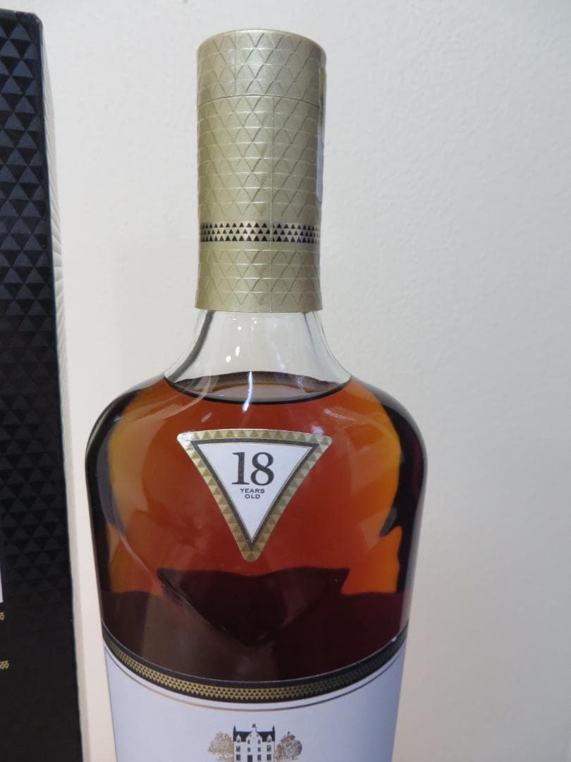 ザ マッカラン 18年 シェリー オーク カスク 43% 700ml箱付き