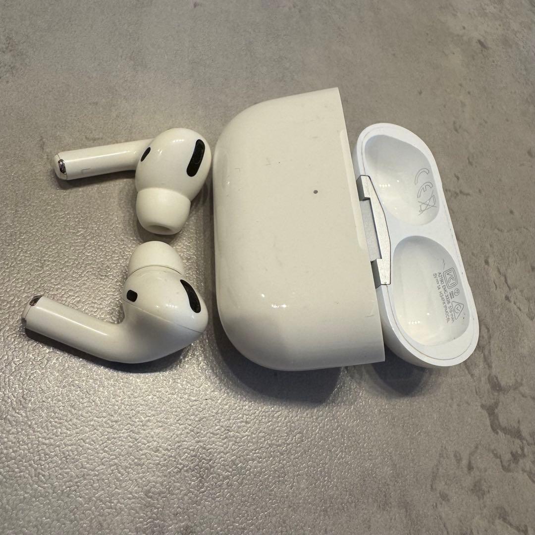 Apple純正 AirPods Pro 第1世代 本体 2年使用 動作確認済み