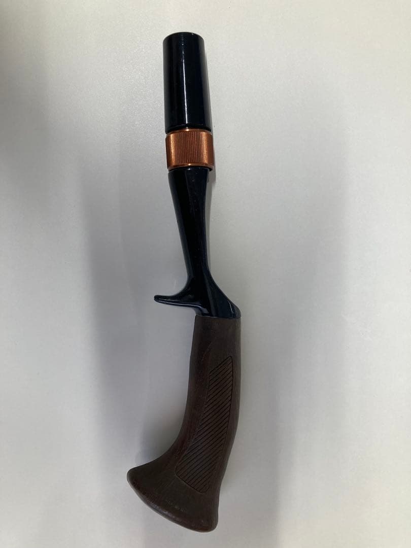 RESION（レジオン）製ロッドグリップ、収納ケース付き