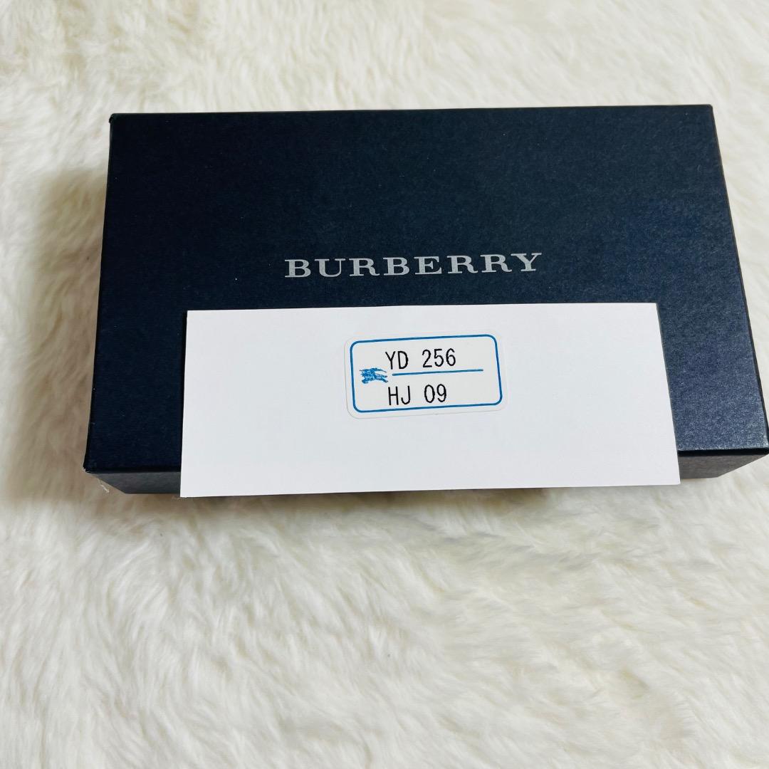 新品未使用品　箱付き　BURBERRY キーケース　ノバチェック　おしゃれ